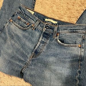 Levi’s Wedgie Fit (like new)